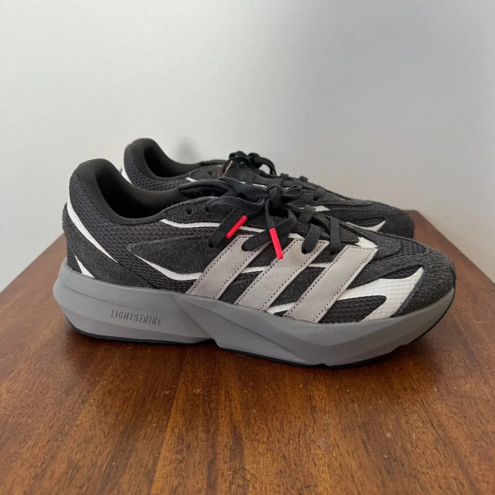Adidas Lightblaze Sneaker - Picture 1 of 8